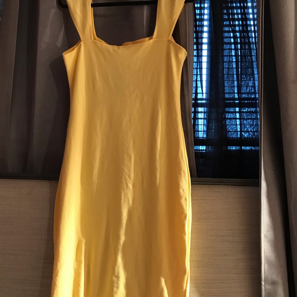 Dress - Picture 2 of 2
